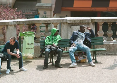 scene de rue au sacre coeur